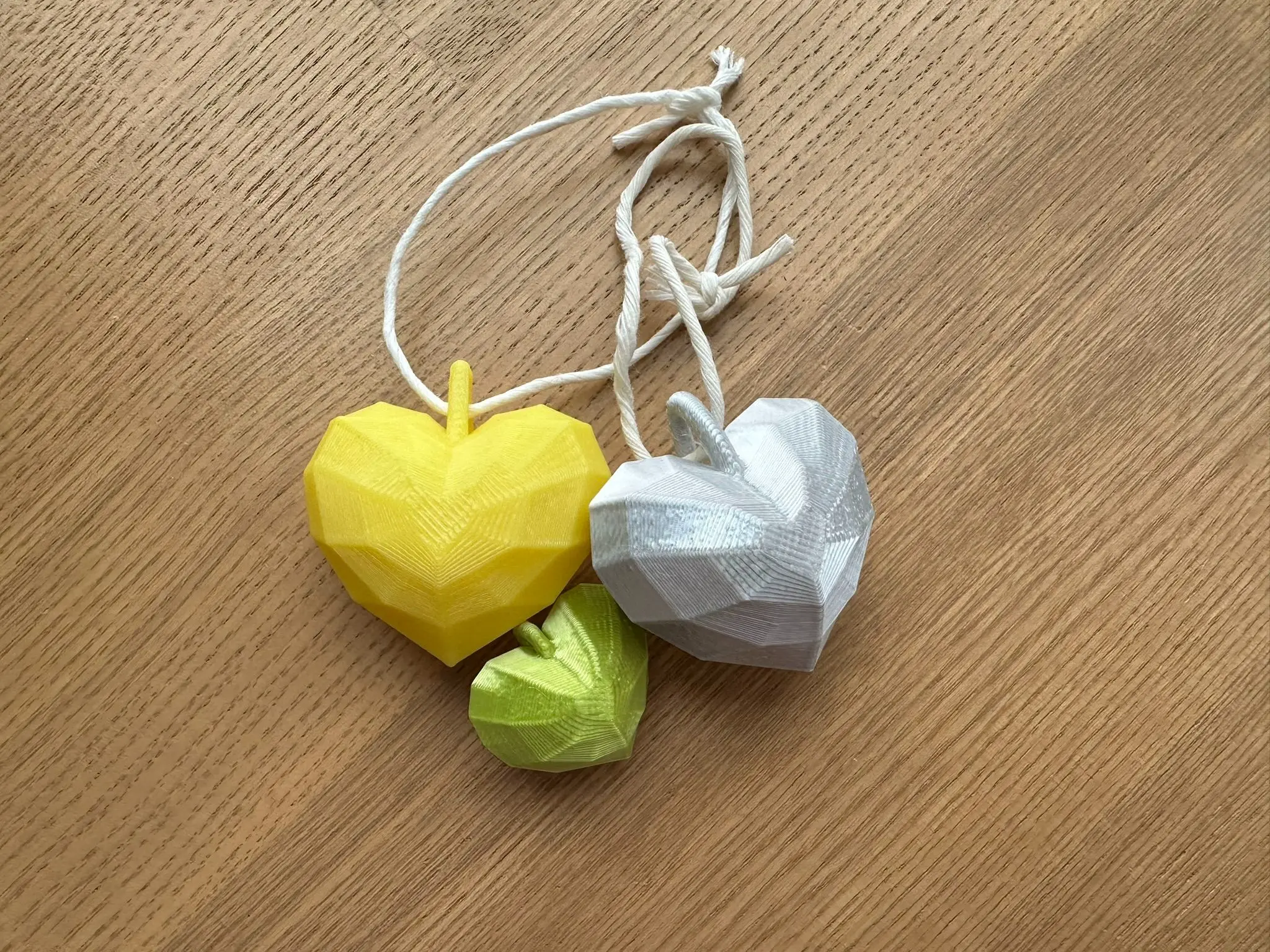 Low poly heart pendant