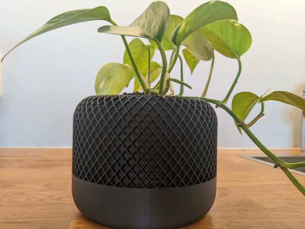 Waffle pattern pot