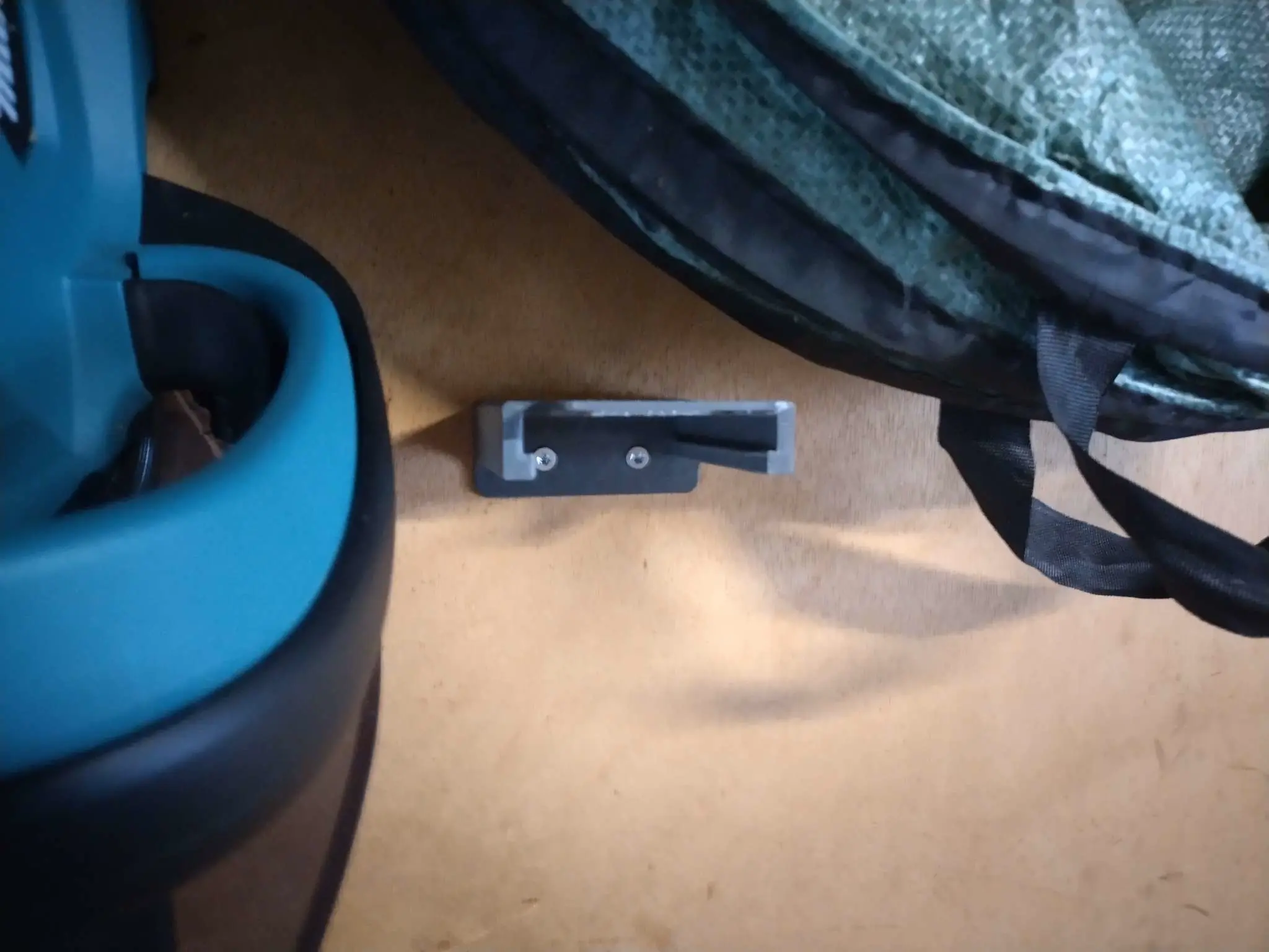 right angle holder for Makita 18v lxt battery 