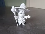 Cute Wizard – Fantasy Miniature Figurine-1