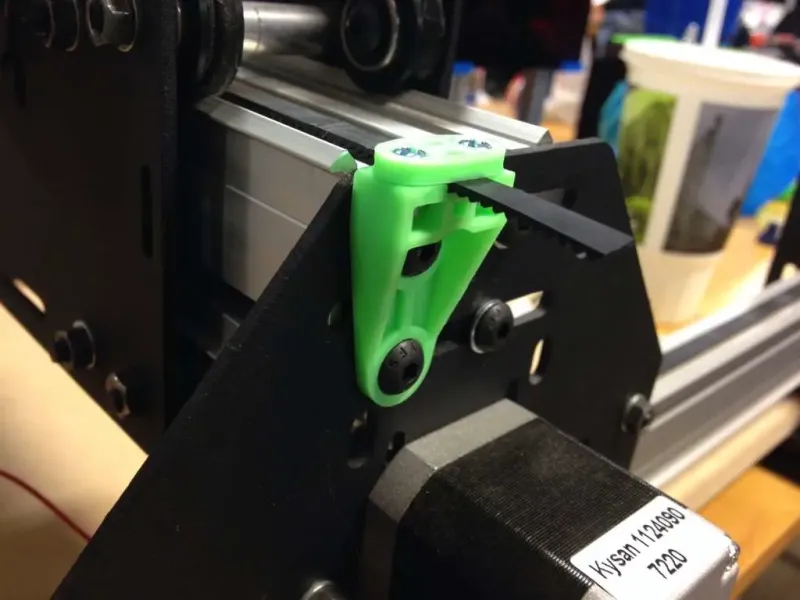 ShapeOko II Morsetto esterno del nastro