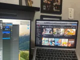 Wall-Mounted Laptop Holder-2