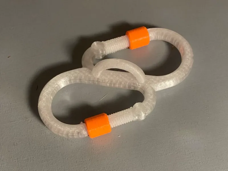 Carabiner zweifach mit Öse