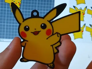 pikachu pokemon llavero keychain