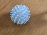 Anti-Wrinkle Laundry Dryer Ball-1
