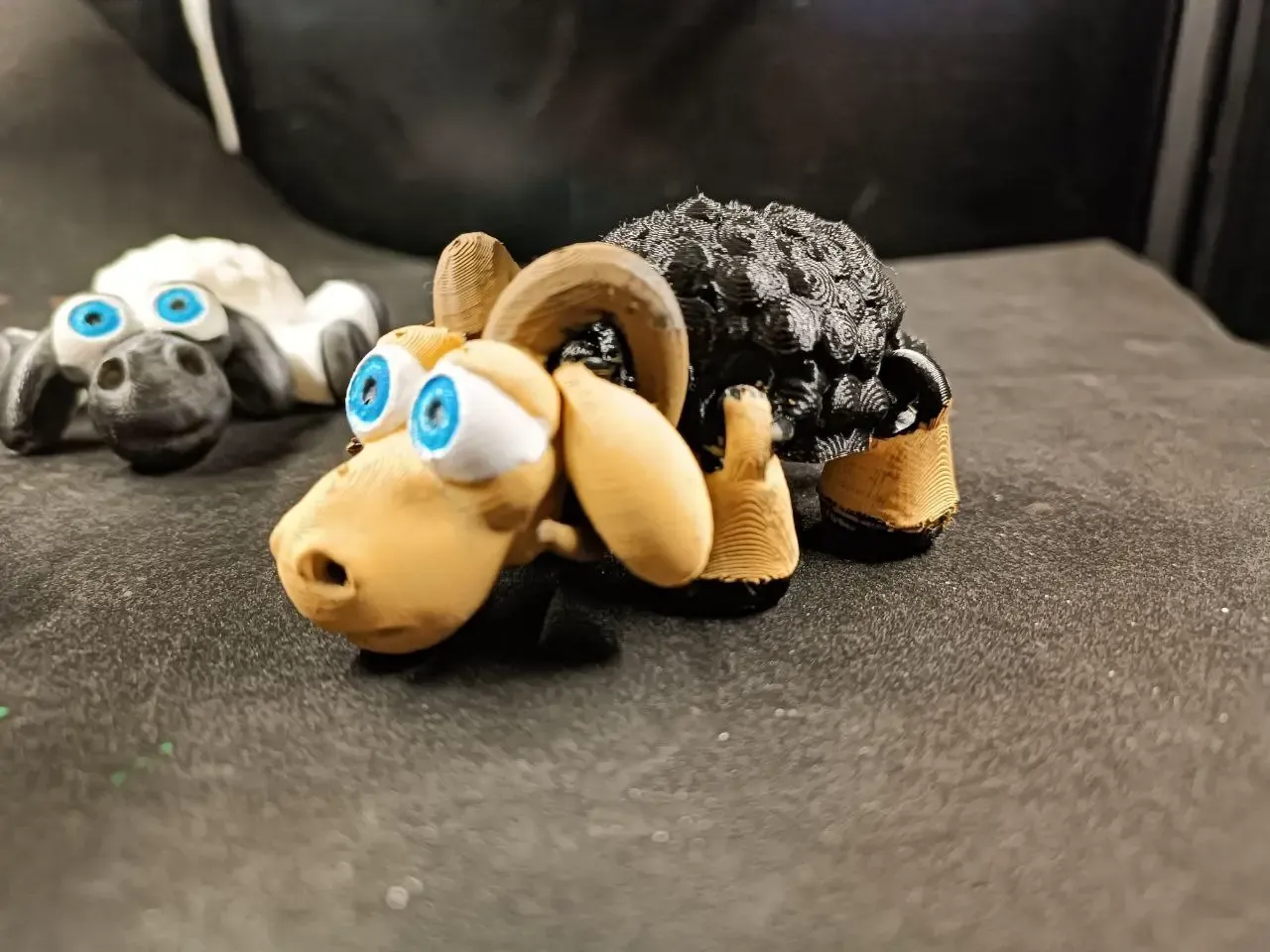 CUTE FLEXI PRINT-IN-PLACE SHEEP AND RAM