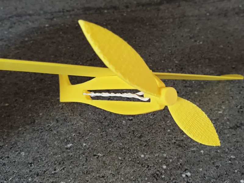 Aereo a elastico