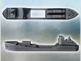 Large modern cargo ship with central cargo hold (7) - miniat-3