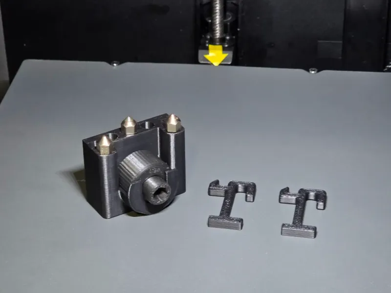 Flowtech Düsen- und Spanner-Skadis-Halter