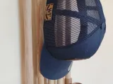 WALL BRACKETS AND KEY HANGER (1 KEY)-2