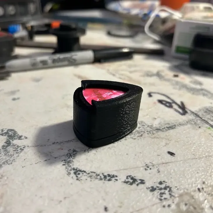 Guitar pick holder