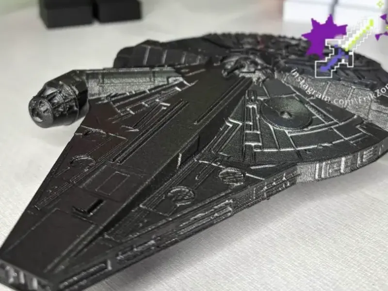 Millennium Falcon – One-Piece 3D Print