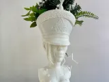 MISS NUTCRACKER PLANTER-2