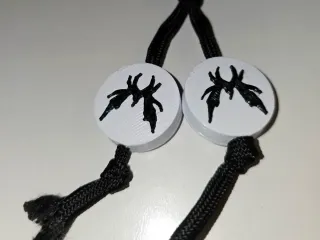 Dematus Hoodie Bead