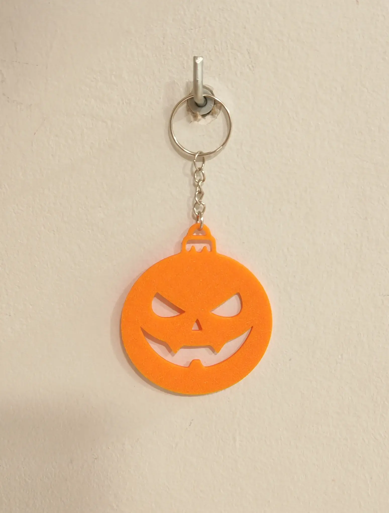 Halloween pumpkin-shaped hanging decoration - keychain