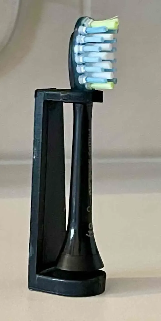 PhilipsSonicToothbrushHolder - without need for supports