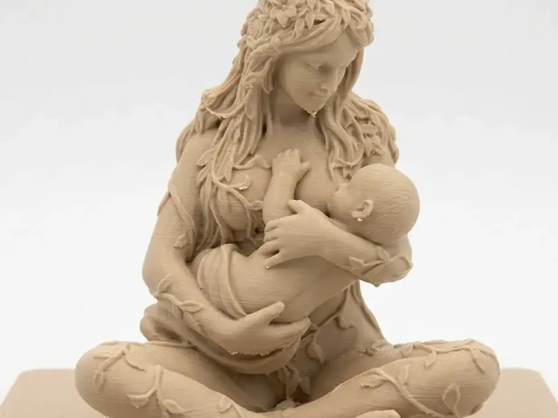 Gaia-Skulptur: Heilige Mutterschaft und Natur