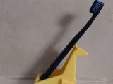 Giraffe toothbrush/razor holder-3