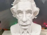 Albert Einstein bust-0