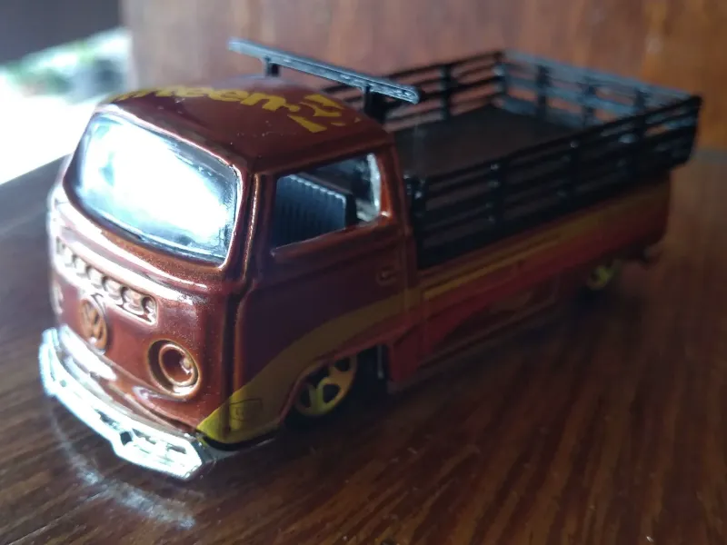 Hot Wheels T2 VW Kombi Carroceria Madeira