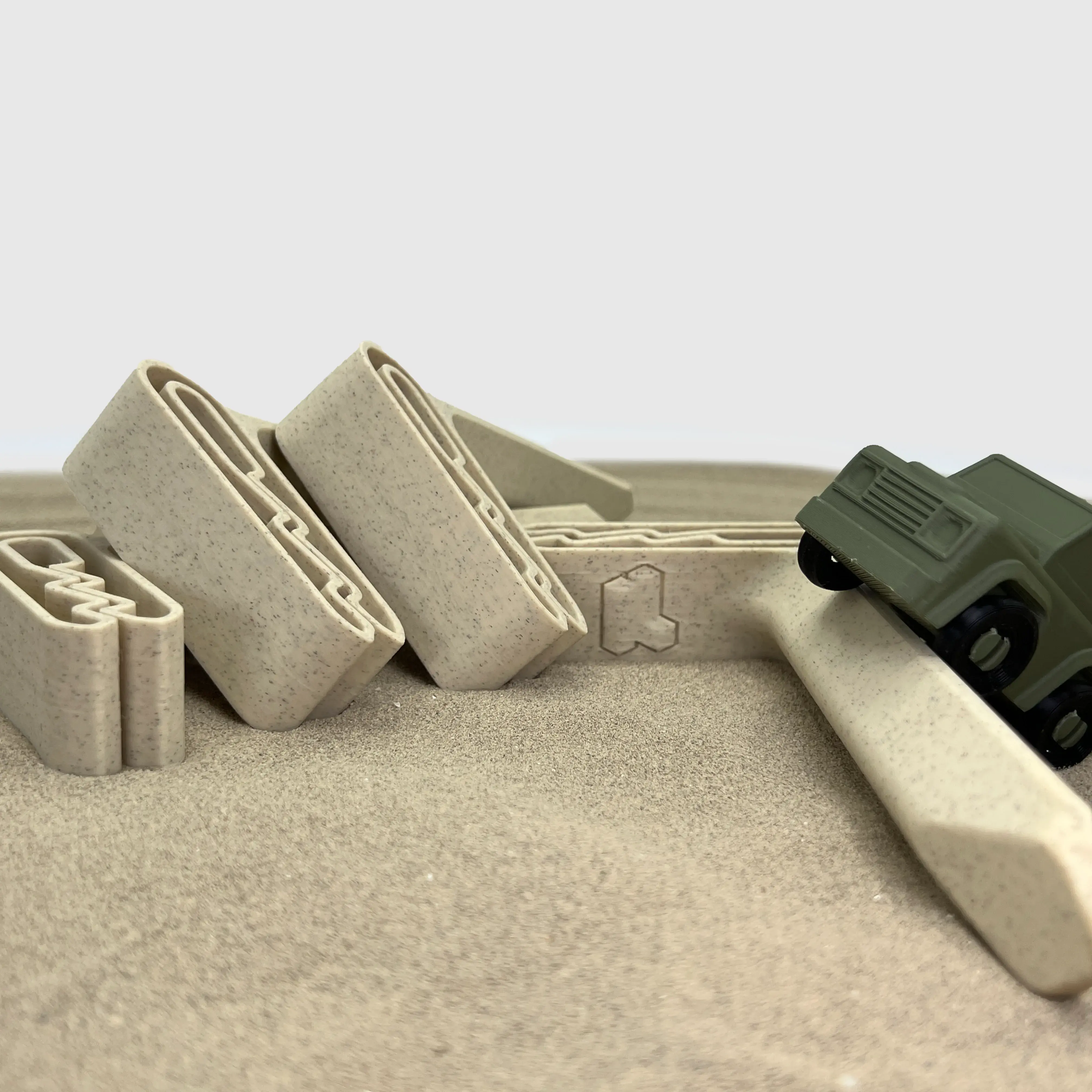 Customizable beach towel clip