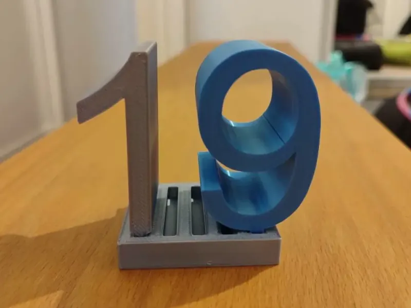 Birthday age stand, holder / Geburtstags Alter Ständer, Halt