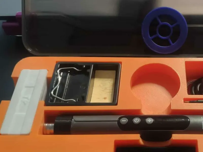 Insert for the soldering iron