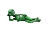 Alien E.T lying down - sculpture-3