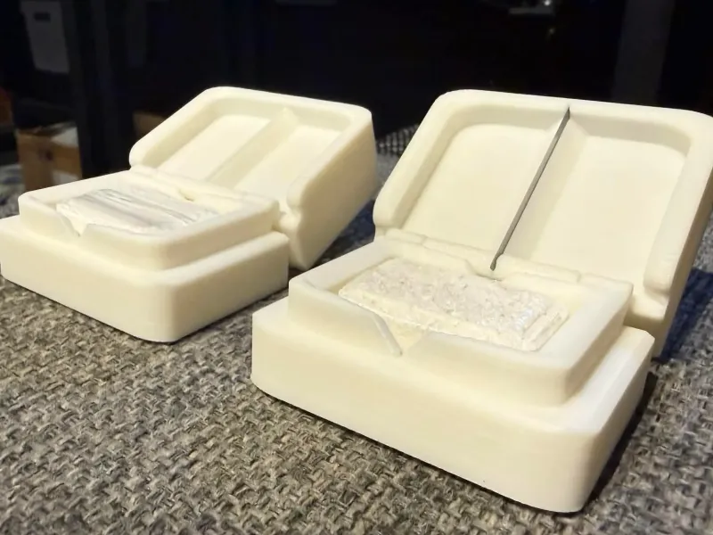 Dishwasher tablet divider