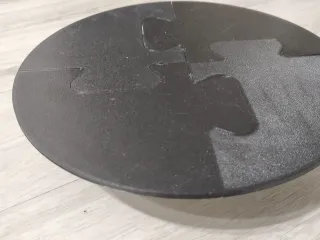 Rotating cake stand