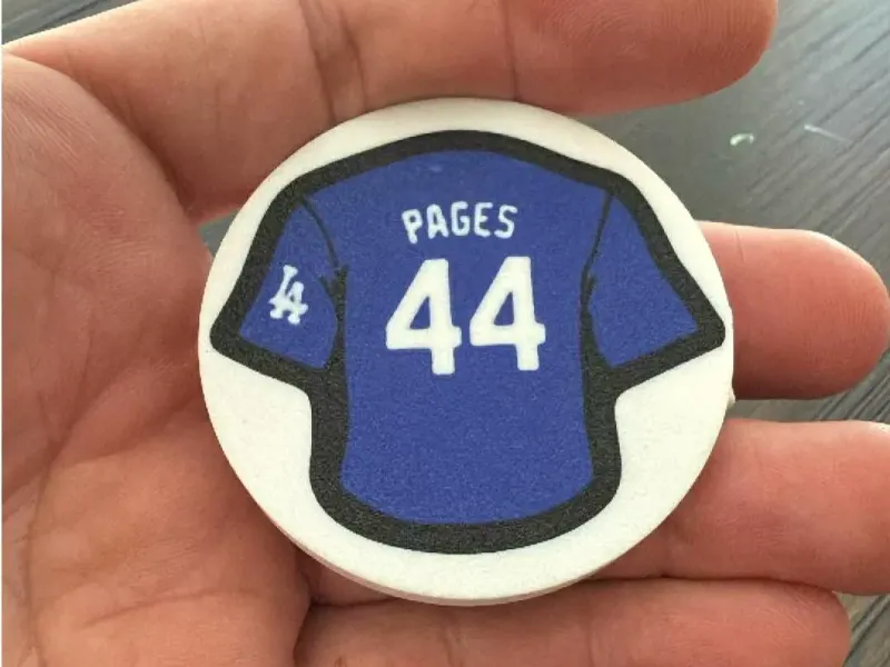 Pages Backpack Clip
