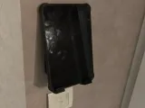 Tablet wall support-0