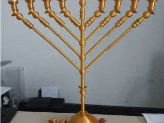 chanukah menorah