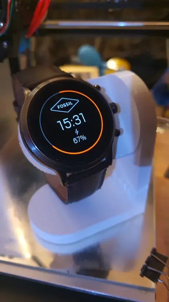 Fossil Gen 6 Watch Stand