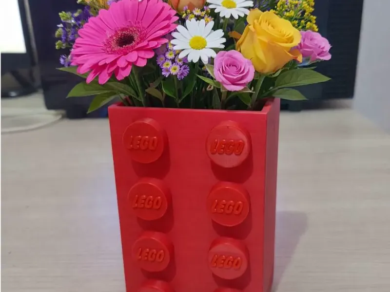 Vaso per fiori a mattoncini Lego