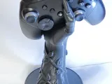 MONSTER HAND STAND-2