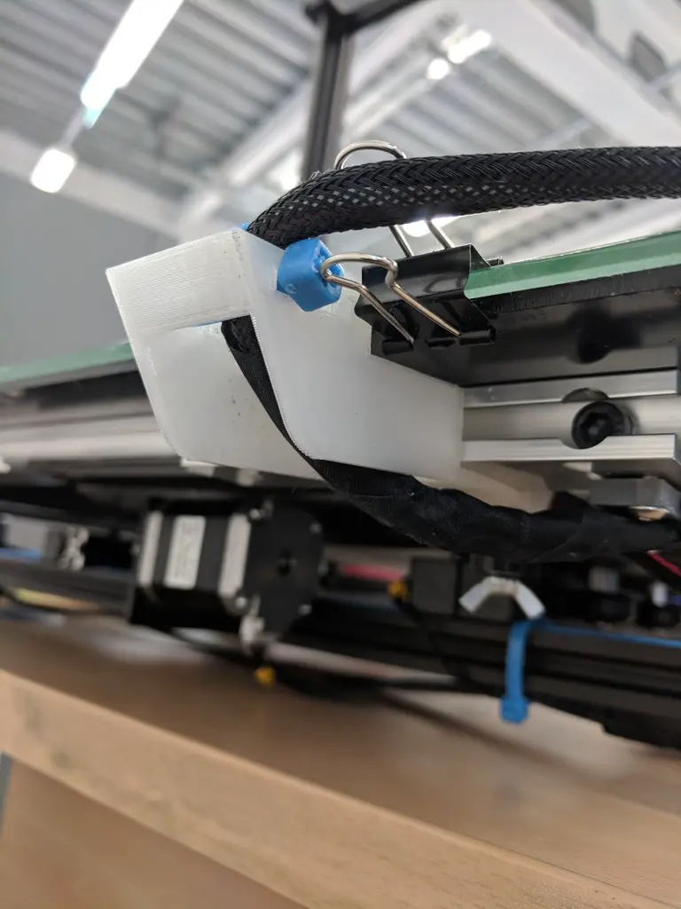 Creality CR-10S5 Strain relief bracket for heated bed cable