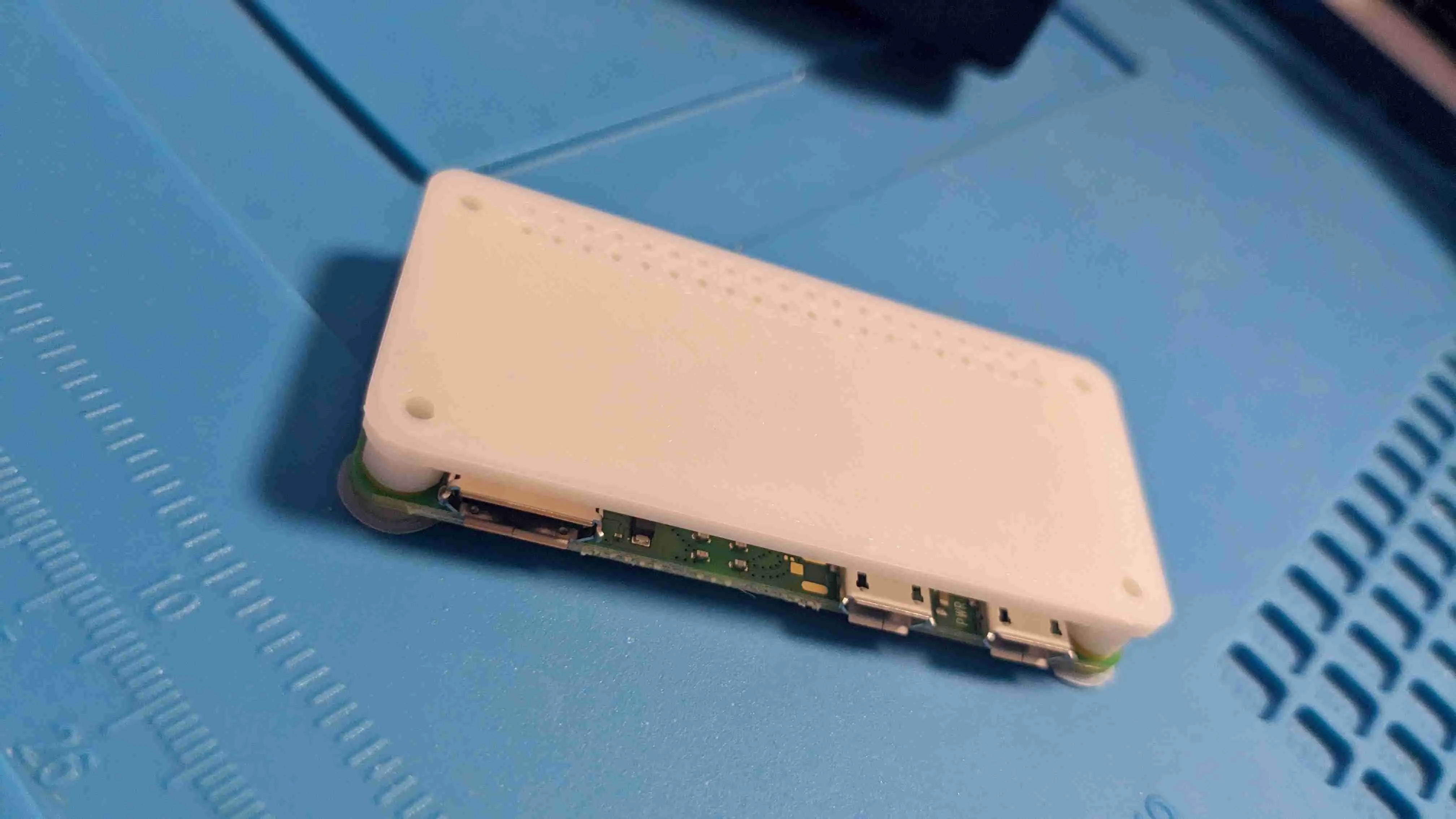 Raspberry Pi Zero 2 W minimal Case