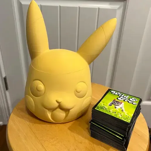 Pikachu Deck Box