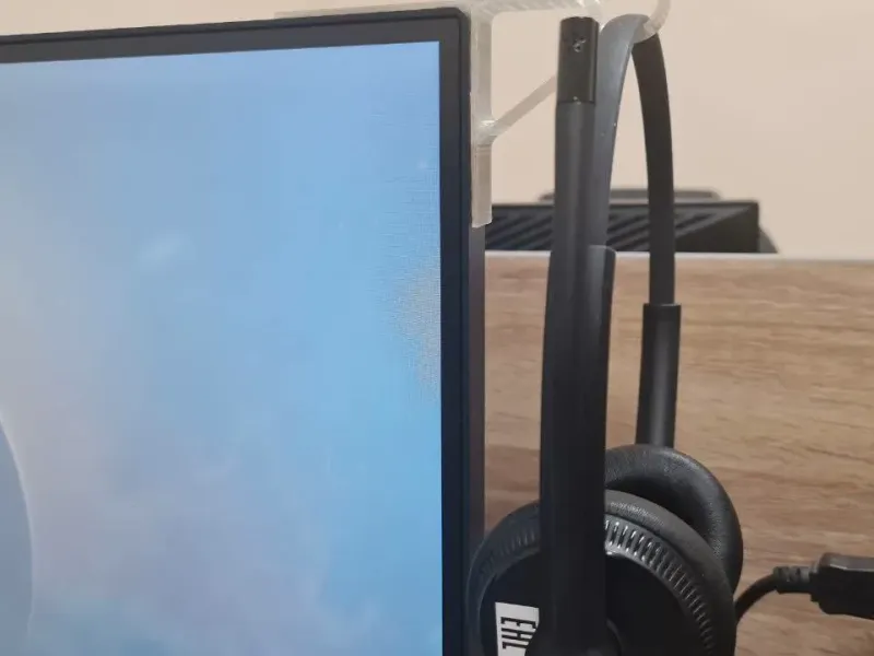 Headset holder / Держатель для наушников