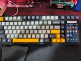 Aula L99 Keyboard riser-1