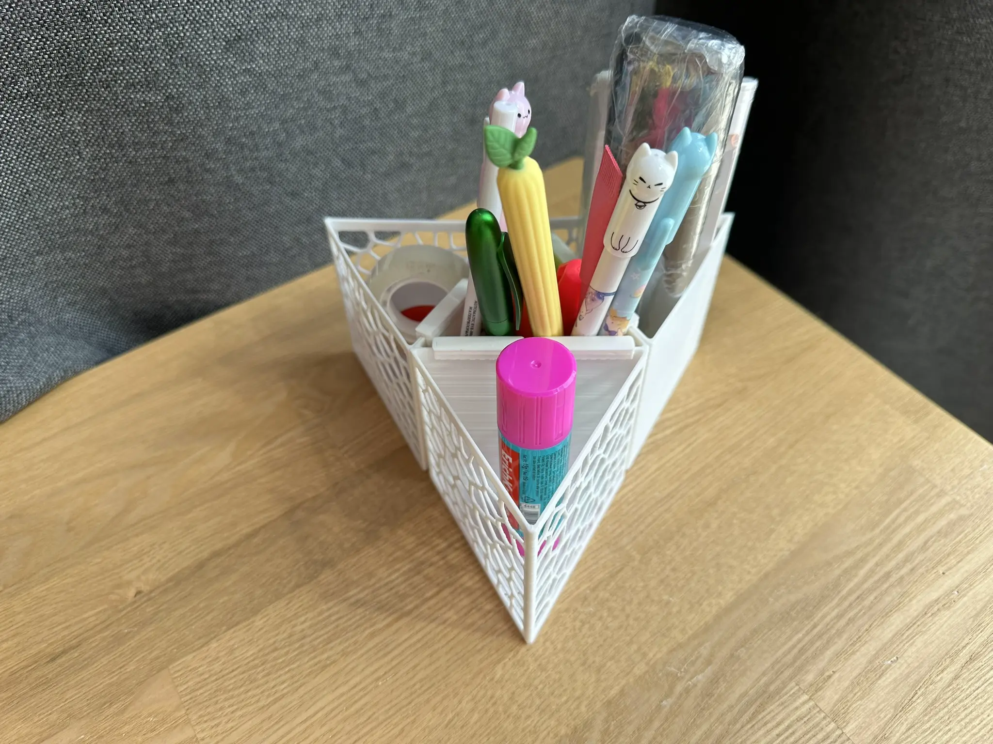 Modular organizer made of triangular boxes