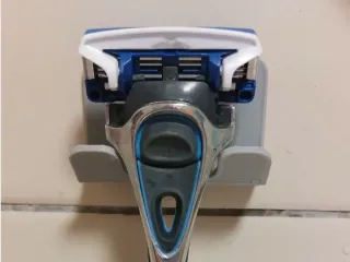 Razor Holder
