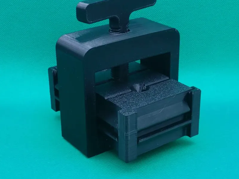 Bread Bait Press – DIY Fishing Bait Maker