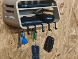 Wall organiser with hooks-2