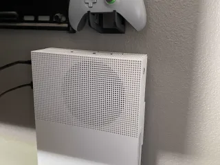 Xbox Controller Wall Mount
