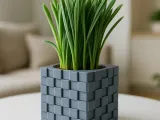 Cubic Pixelated Vase-1