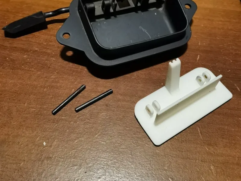 Side panel handle for Audi Avant