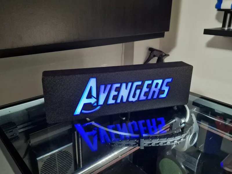 Avengers LED-Schild 💥