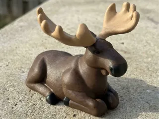 Moose Relaxed | Decorative Statue | Minimalist